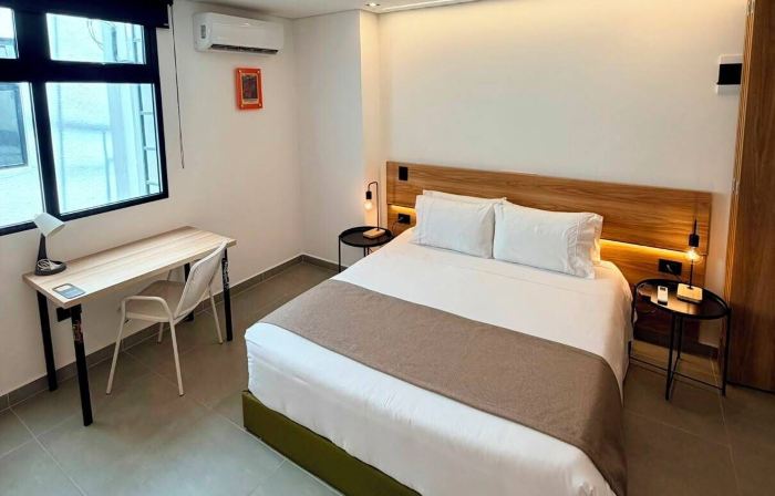 ONCE SUITES