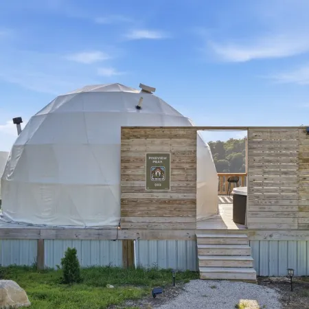 Hot Tub Dome with Epic Ridge Views- Pineview Peak