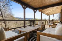 Mtn Views Theater Hot Tub 5 King Suites - 4-Star
