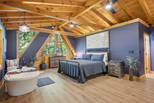Whispering Waters 1 Bedroom Cabin by RedAwning - Chalets