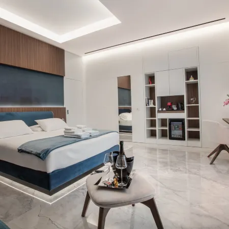 ViaRomaHome