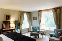 High Force Hotel - parking