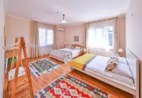 Ephesus Suites - Balkoner