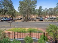 Mantra Alice Springs - parking