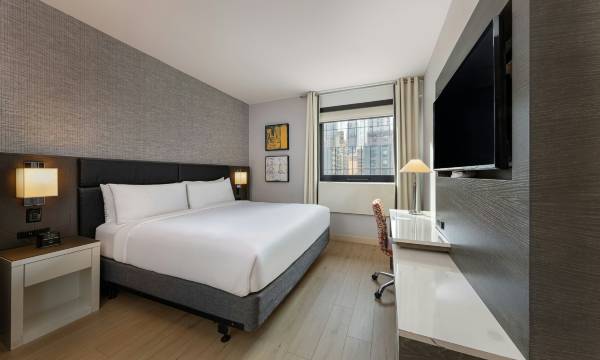 Four Points by Sheraton Manhattan Midtown West