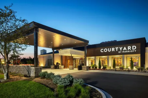 Courtyard Chicago Waukegan/Gurnee - parking