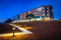 SpringHill Suites by Marriott The Dunes On Monterey Bay - parking