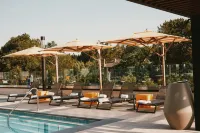 Limelight Boulder - Pool
