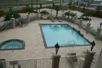 Hampton Inn Orange - Pools