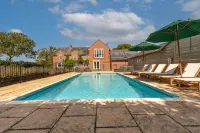 Port Hill House with Heated Outdoor Pool - Pools