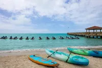 Casa Marina Key West, Curio Collection by Hilton - en bord de mer