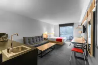 City Express Plus by Marriott Guadalajara Expo - جاكوزي