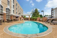 Hampton Inn & Suites Montgomery-EastChase - Pool
