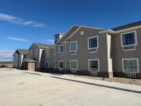 Iron Creek Inn & Suites - Parking