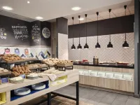 Hampton by Hilton Warsaw City Centre - breakfast