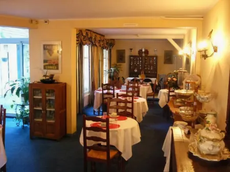 Hôtel Villa du Parc Отели в г. Невер