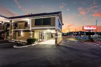 Red Roof Inn Atlanta - Kennesaw State University Hotels near Winkenhofer Pine Ridge Funeral Home & Memorial Park