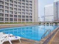 湛江皇冠假日酒店 - 室外游泳池