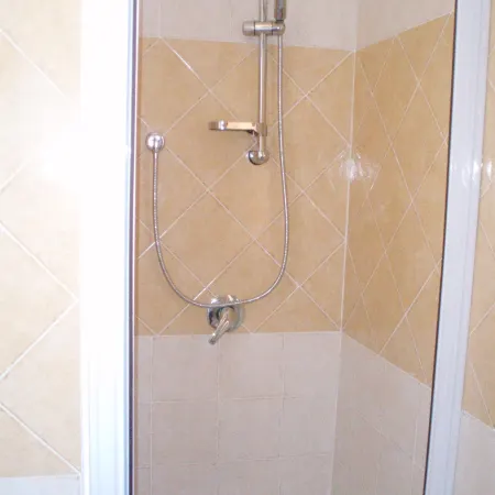 Modern 1 Bed Apartment Sleep 3 Sea View Only 700mt from Sea