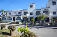One Bedroom Apartment - Just 800 m from the Beach - balcony