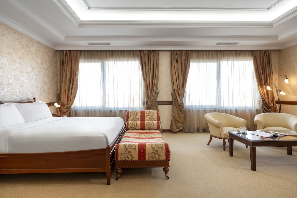 LaresPark Hotel Taksim (Occidental Taksim)