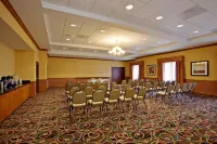 Holiday Inn Express & Suites Ontario Airport