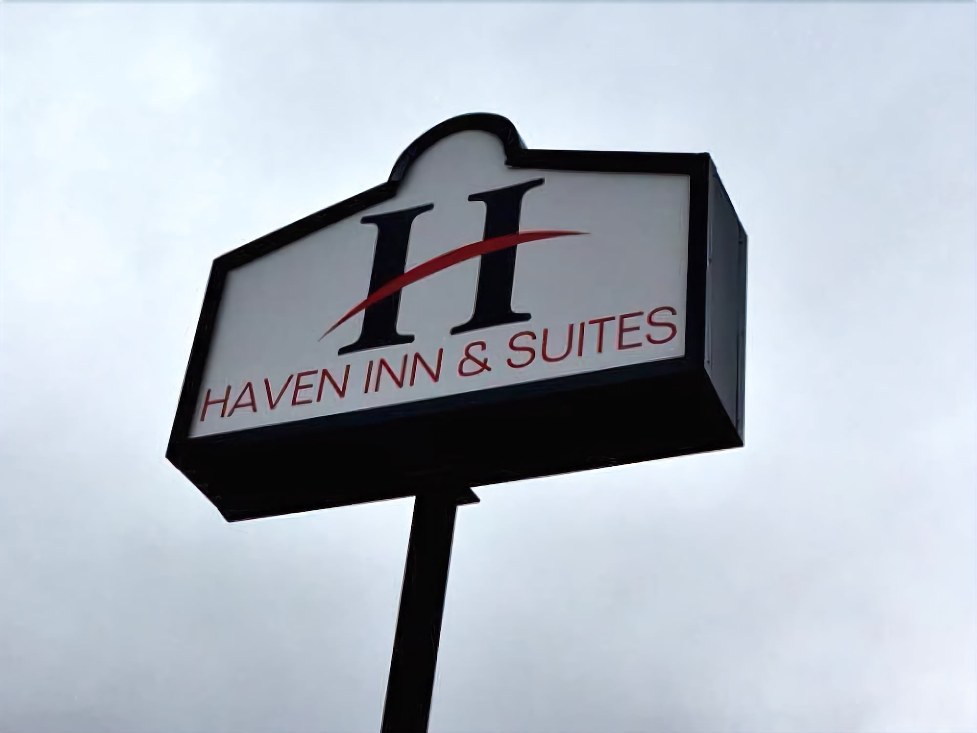 Haven Inn & Suites