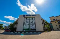 Kristal Hotel Kupang Hotels near UNIVERSITAS KARYADARMA KUPANG