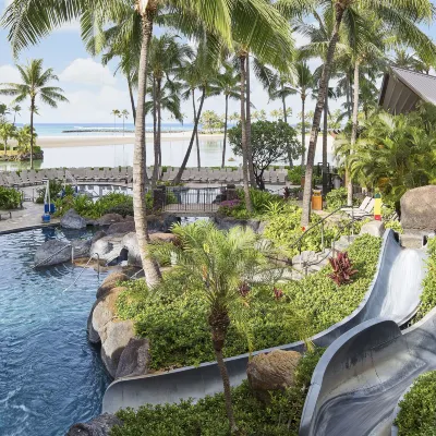 Hilton Grand Vacations Club Grand Waikikian Honolulu Отели рядом с достопримечательностью «Пляж Ала-Моана»