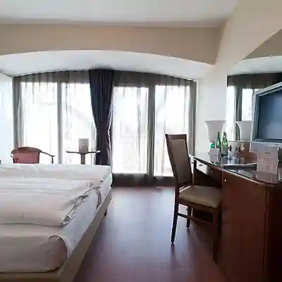 Hotel Am Blauen Wunder Rooms