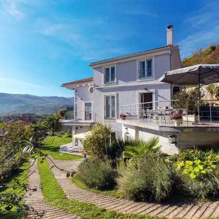 Bella Vista