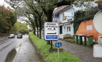 Pension - Alt - Strassgang