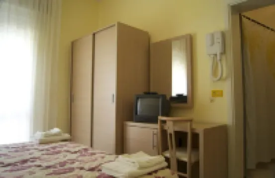 阿隆裡米尼飯店