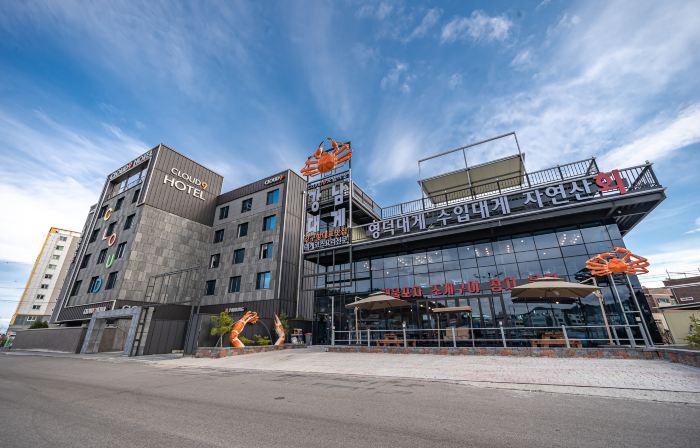 Yeongdeok Gangguhang Cloud Hotel