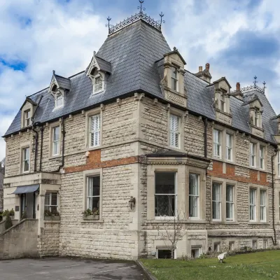The Roseate Villa Bath Hotels near Henrietta Park