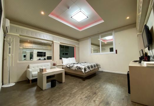 숙소 내부 전경