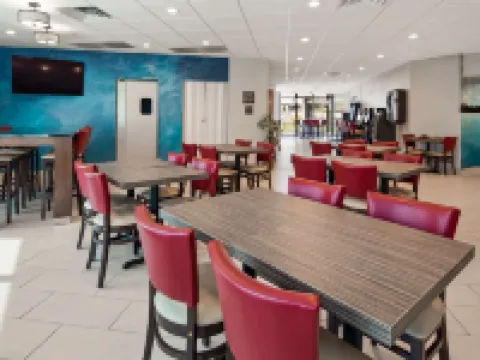 Best Western Plus Wausau Tower Inn Hotels in Wausau