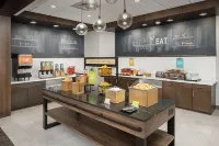 Hampton Inn & Suites Charlotte Airport Lake Pointe - Breakfast