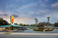 Super 8 by Wyndham Pensacola Nas Area