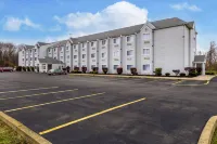 Quality Inn & Suites North Lima - Boardman Hotels in Mahoning County