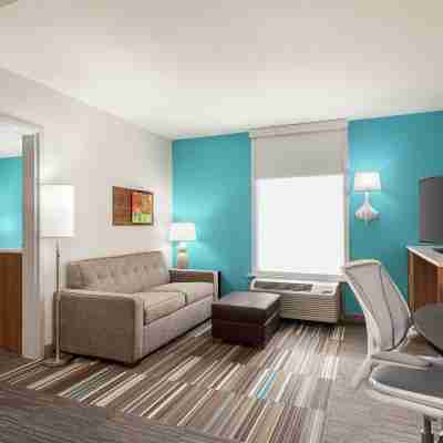Home2 Suites by Hilton Woodbridge Potomac Mills Rooms