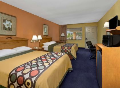 Super 8 by Wyndham Breaux Bridge