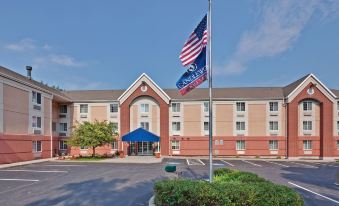 Candlewood Suites East Syracuse - Carrier Circle