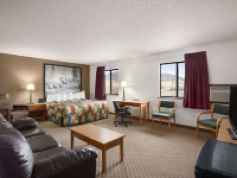 Super 8 by Wyndham Bozeman Hotels in Bozeman
