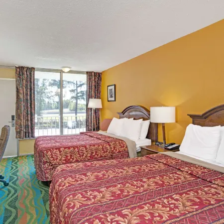 Days Inn by Wyndham Norfolk Military Circle