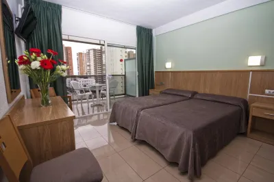 Hotel Perla Benidorm Hoteles cerca de Playa del Mal Pas
