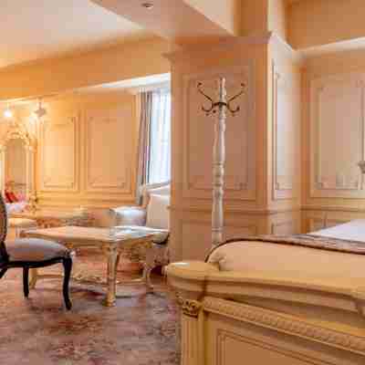 湘南鎌倉クリスタルホテル Rooms