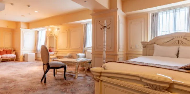 湘南鎌倉クリスタルホテル