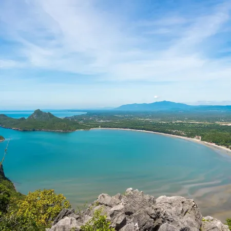 Your Place Apartment Prachuap