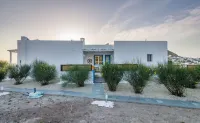 Eiriana Luxury Suites